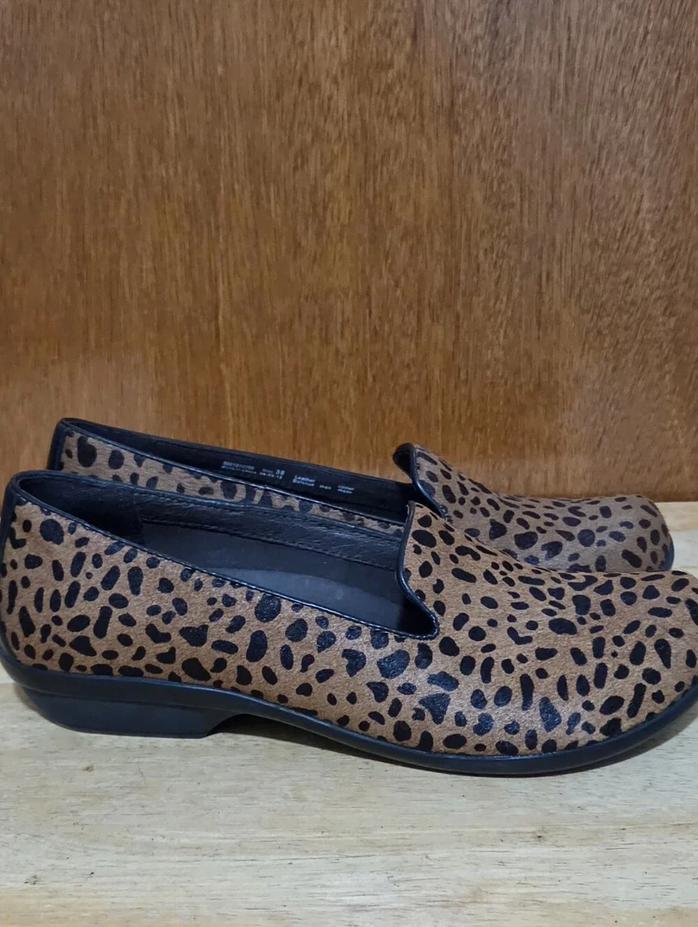 Dansko Olivia Women Leopard Calf Hair Leather Loafers Slip On Shoes 38 /US 7.5/8